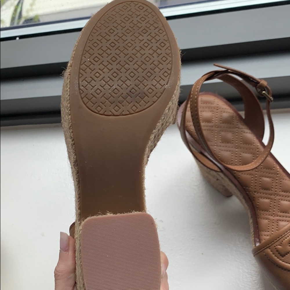 Super cute summer Tory Burch Espadrilles like new! - Picture 6 of 8